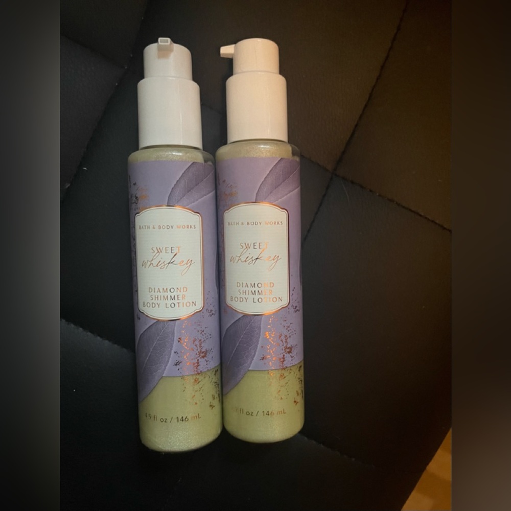 New Bath & Body Works Sweet Whiskey Shimmer Lotion (set of 2)